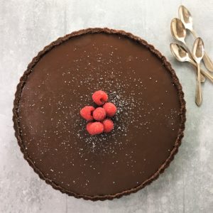No-bake chocolate raspberry tart - just melt and mix